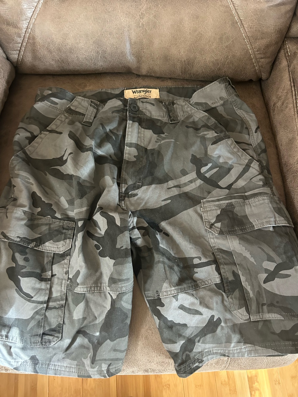 Wrangler Men’s Gray and Black Camo Cargo Shorts